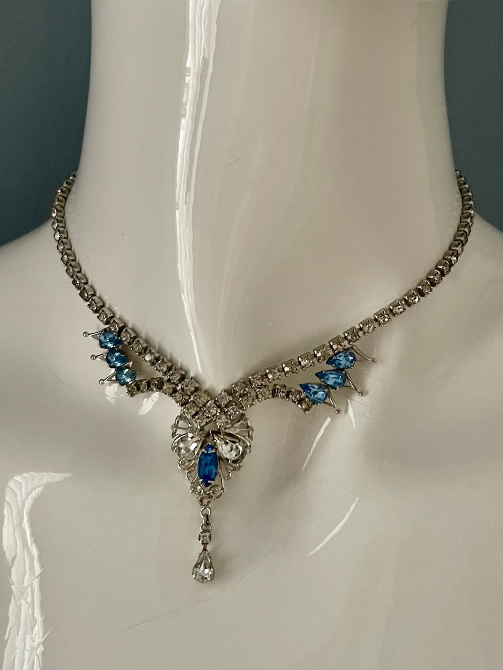 Mariana Swarovski Crystal necklace